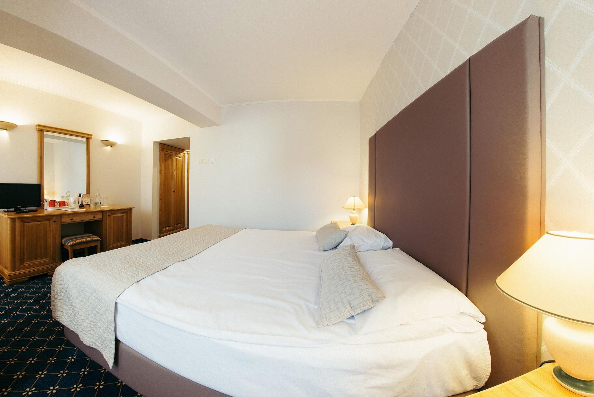 Best Western Bucovina Club De Munte Гура Хуморулуй Екстериор снимка