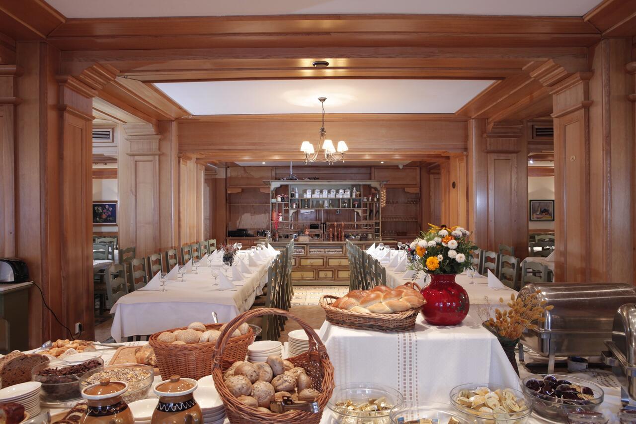 Best Western Bucovina Club De Munte Гура Хуморулуй Екстериор снимка