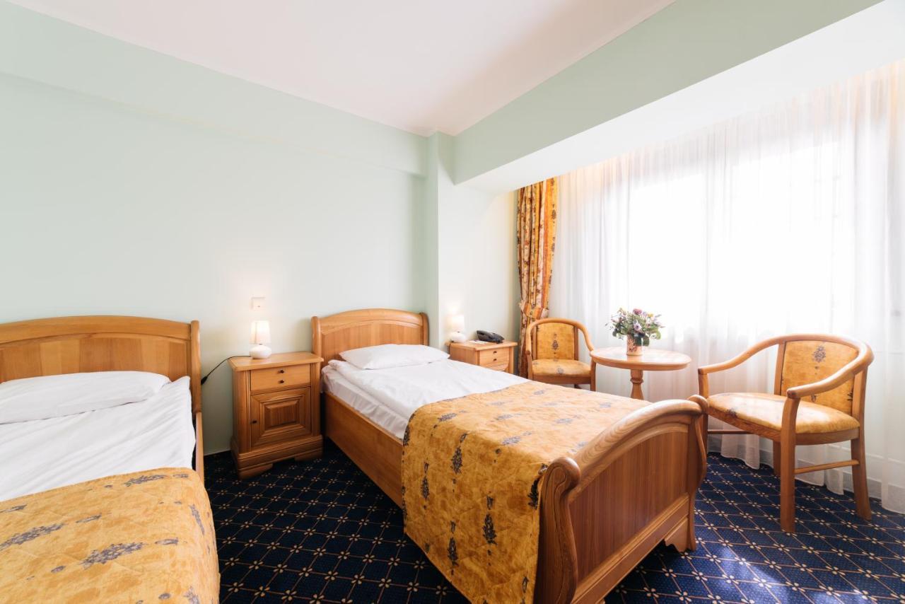 Best Western Bucovina Club De Munte Гура Хуморулуй Екстериор снимка